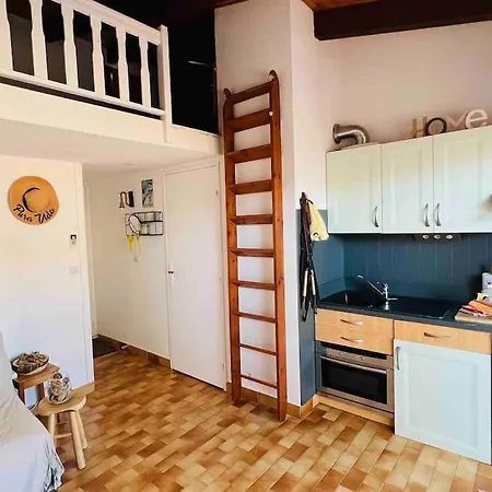 L Alta A 200 M Du Village Naturiste